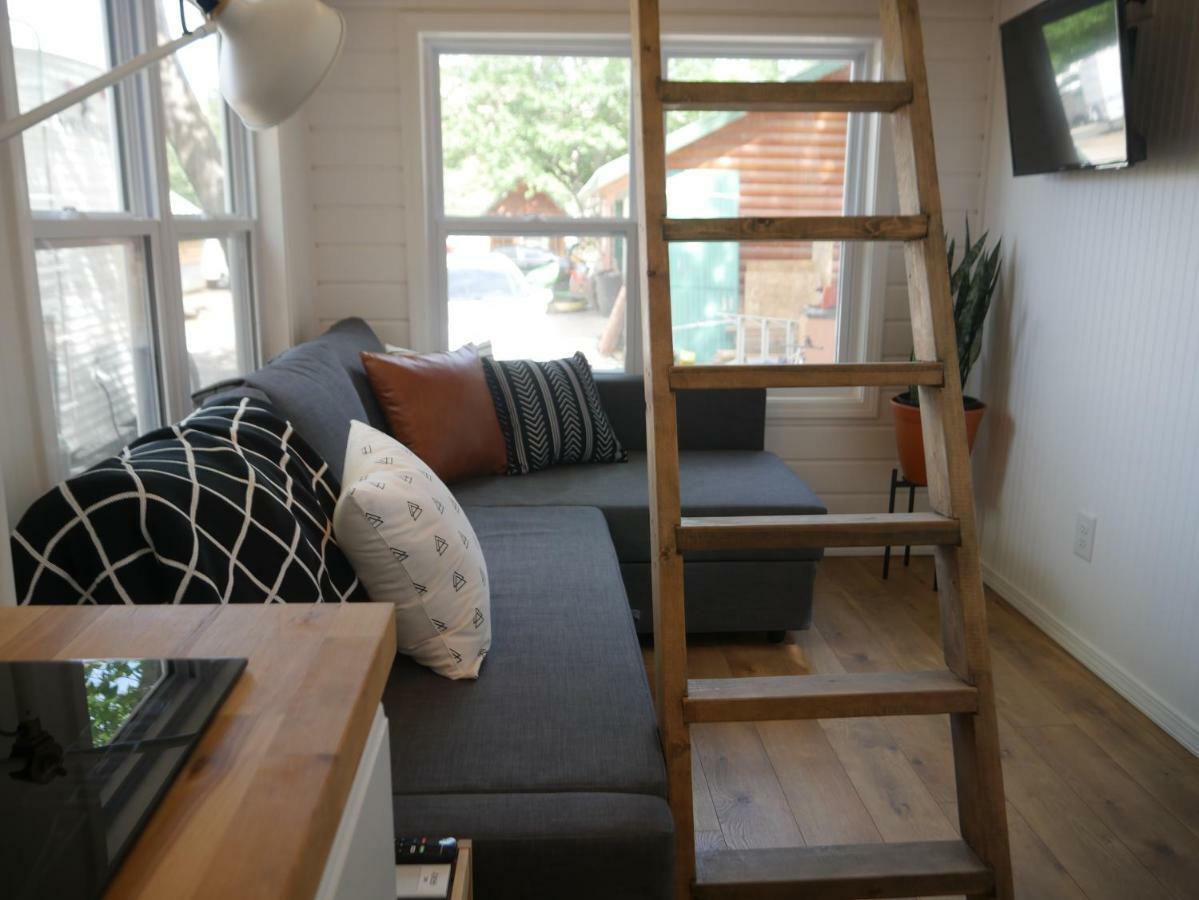 Hygge Tiny Home Hue-Gah Leeds ภายนอก รูปภาพ