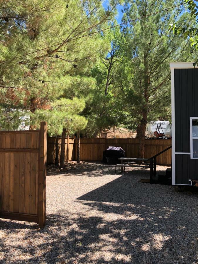 Hygge Tiny Home Hue-Gah Leeds ภายนอก รูปภาพ